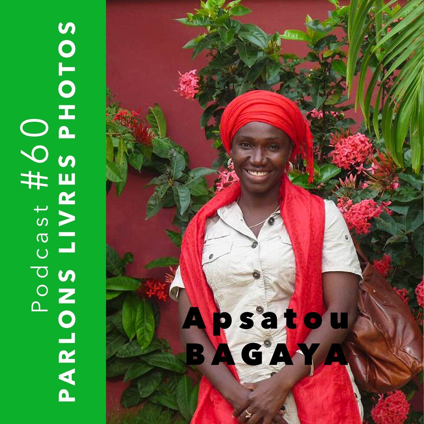 Apsatou Bagaya, photographe nigérienne, lors de son exposition à Niamey